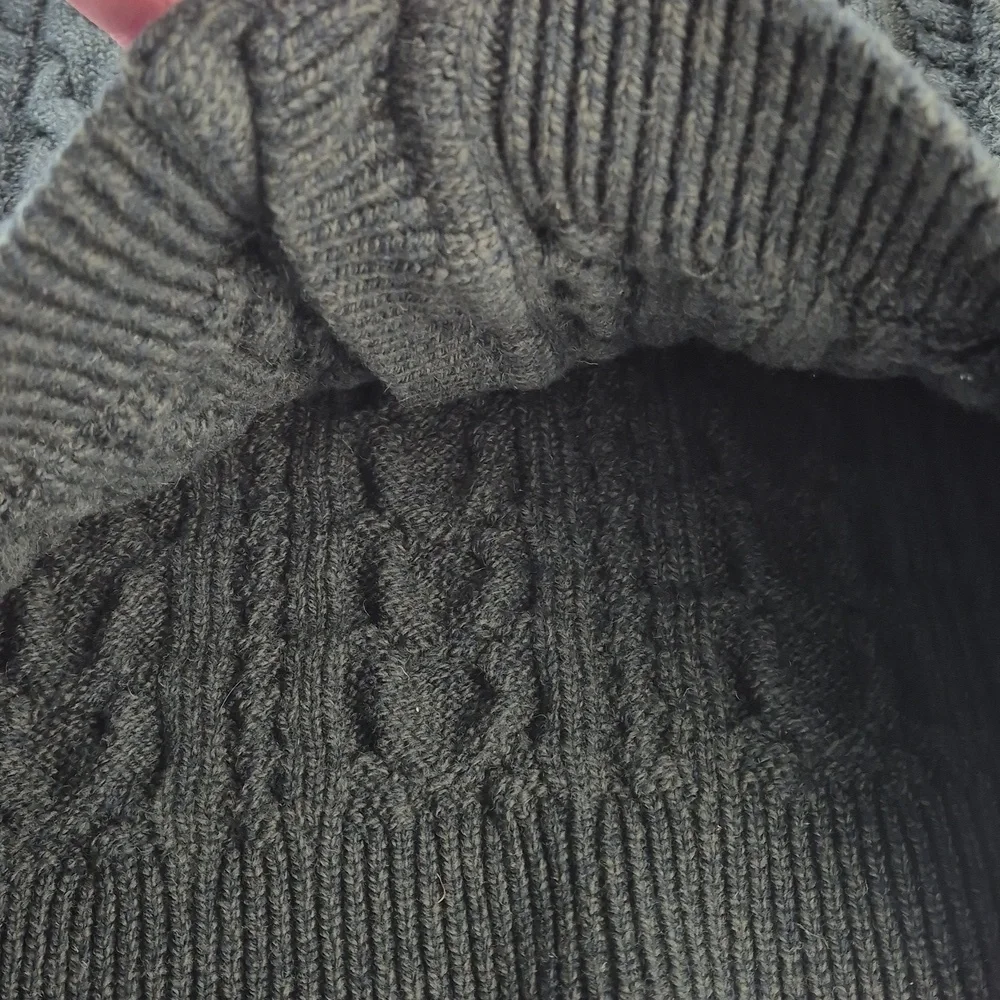 100% Wool Original Aran Co Green Merino Cable Knit Cardigan Sweater Size Small - Picture 9 of 12